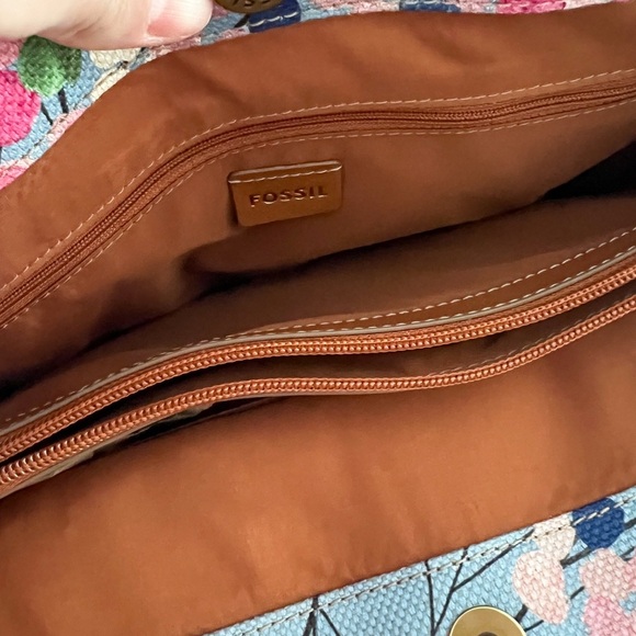 NWT FOSSIL Kyler Leather Canvas Large Tote Pink Blue Floral - Picture 6 of 6